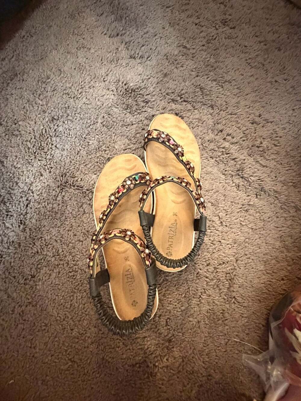 Patrizia Jeunesse Thong Sandals Size 36